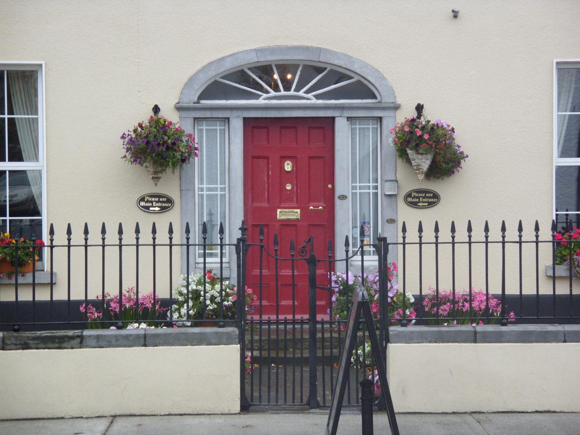 Townsend House Guest House Бир Екстериор снимка