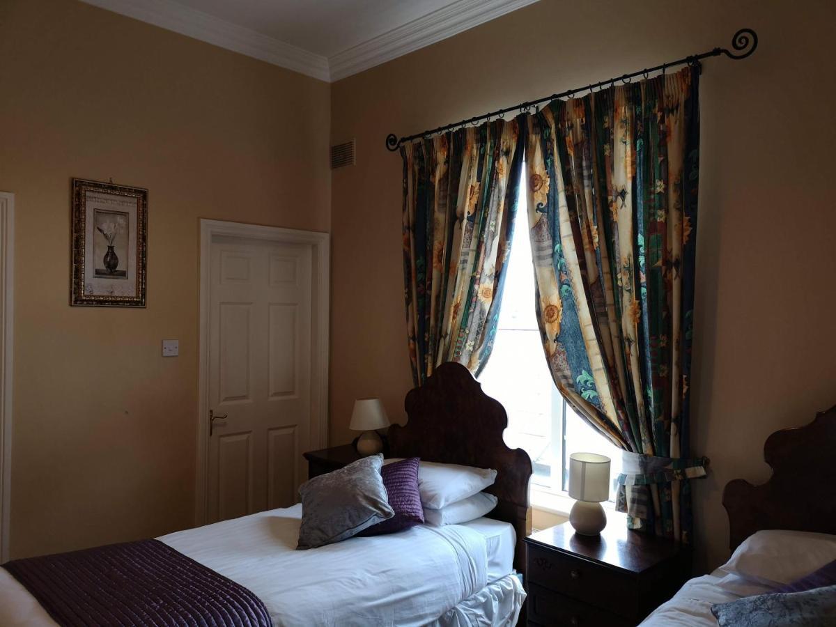 Townsend House Guest House Бир Екстериор снимка